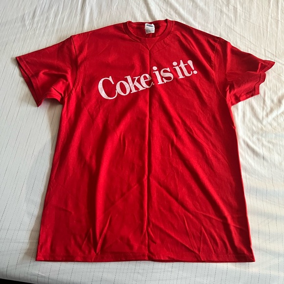 Delta Other - Coke is it! Delta Pro Weight Red T-Shirt
Damaged item. Small hole